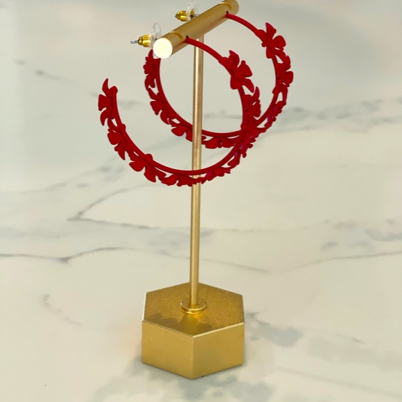 Fun & Sassy Large Red Flower 🌺 Hoop Earrings - Picture 3 of 12